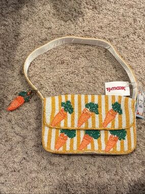 Carrot Beaded Purse With Charm